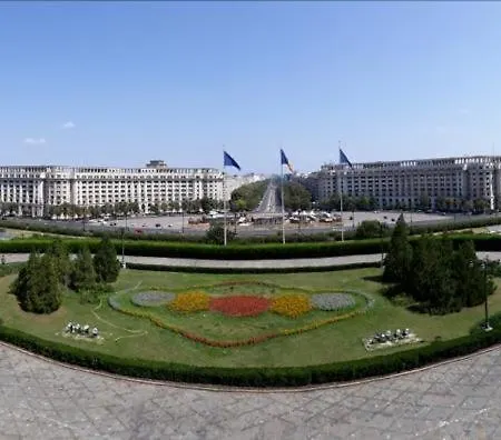 - Heart Of - Sector 1 - New Renovated - Open Space