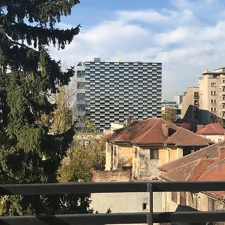 - Heart Of - Sector 1 - New Renovated - Open Space