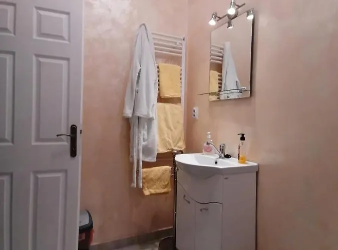 - Heart Of - Sector 1 - New Renovated - Open Space Apartament *