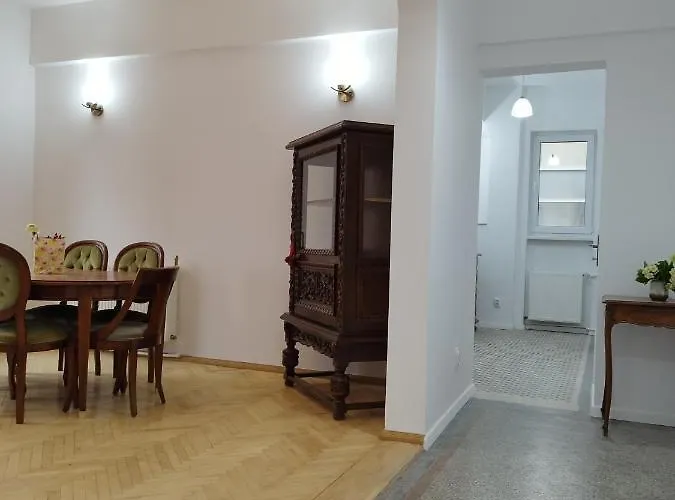 Daire - Heart Of - Sector 1 - New Renovated - Open Space *